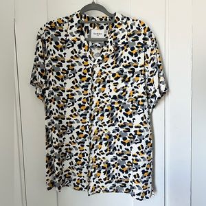 Goodfellow Men’s Cheetah Print Button-Up Blue Yellow Grey White Shirt Large